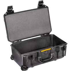 Pelican V525 Vault Rolling Case